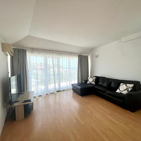 Апартамент Съни Хаус - Sunny House Apartment بايالا المظهر الخارجي الصورة
