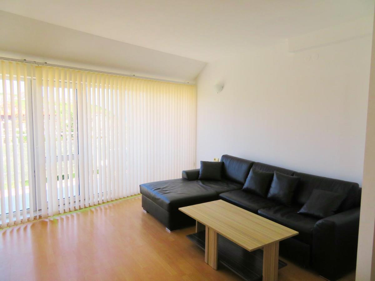 Апартамент Съни Хаус - Sunny House Apartment بايالا المظهر الخارجي الصورة